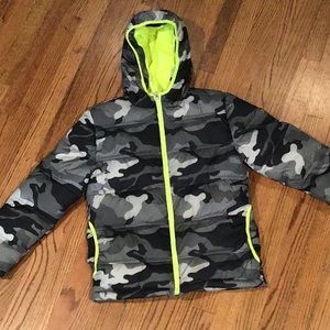 Camouflage puffer jacket